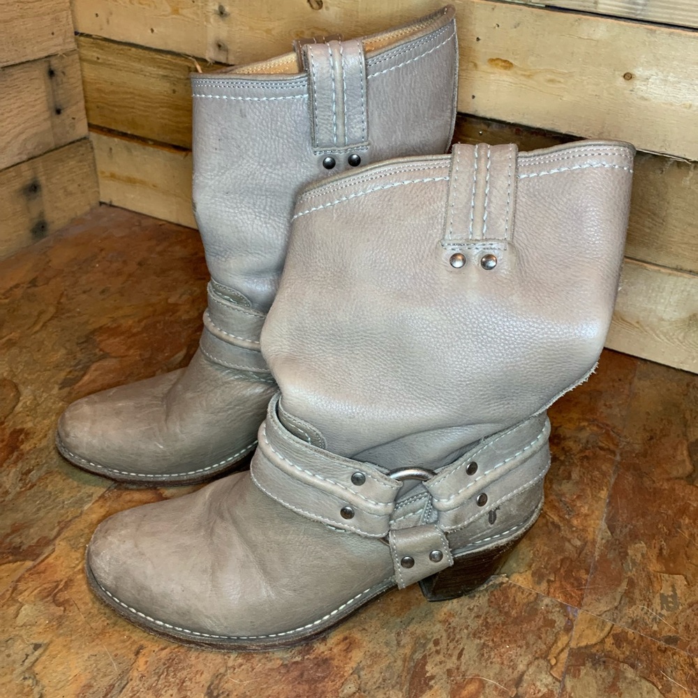 Pre-love Frye Boots Mushroom Colored Leather